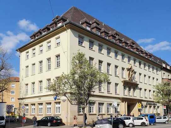 Helles neu renoviertes 2 Zimmer Dachgeschoss Apartment inkl EBK -begehrte Lage -Neckarstadt Ost