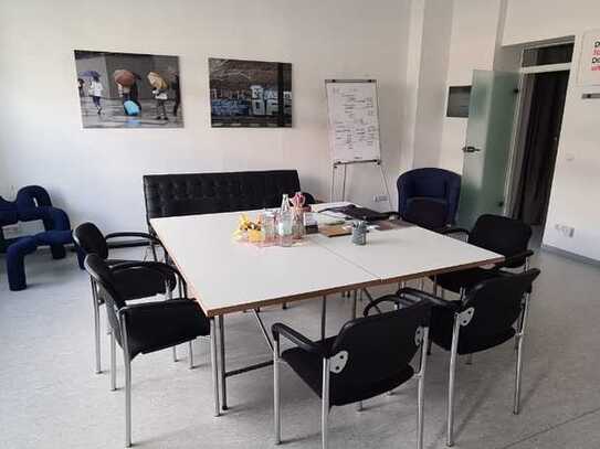 Coworkingplace mitten in Schöneberg - All-in-Miete