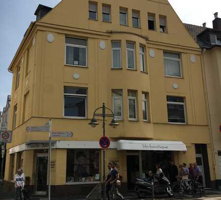 Zentrale Wohnung im Herzen von Brühl zu vermieten
