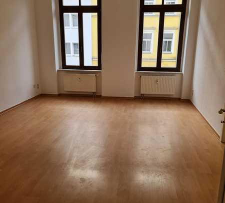 Zentrumsnahe 2-Raum-Wohnung mit Balkon