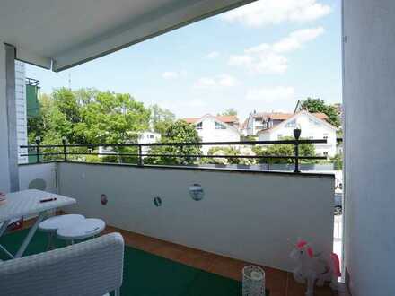Frisch renoviert! 2-Zi. Wohnung in Bad Soden mit Balkon!