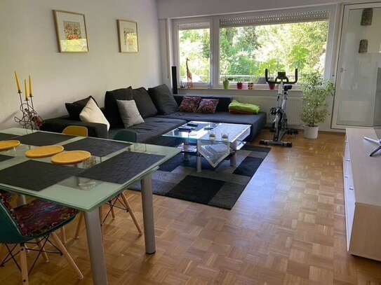 Modernisierte 4,5-Zimmer-Wohnung mit Balkon in Stuttgart