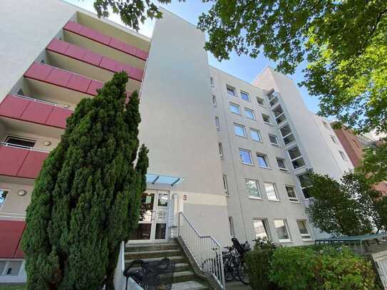 Vermietete Stadtwohnung mit Balkon und Stellplatz in Hoheluft-West