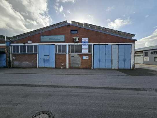 Lagerhalle mit Tageslicht Büro