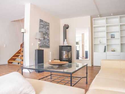 Besonderes Haus in Split-Level-Bauweise in Waldnähe