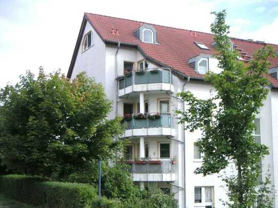 Wie im eigenen Haus wohnen- Maisonettewohnung mit Balkon an der Elsteraue!