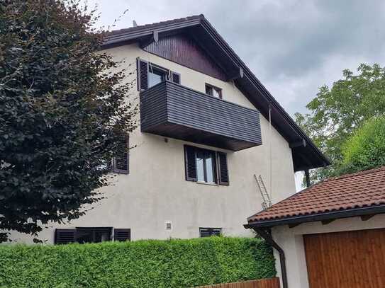 Schöne möblierte 4-Zimmer-Wohnung mit Balkon in München Trudering