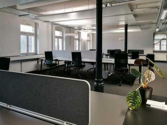 Pro Desk - fester Arbeitsplatz in heller Coworking-Fläche - All-in-Miete