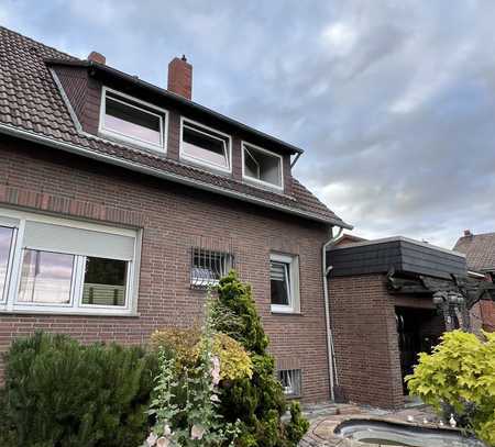 Großes und modernisiertes Mehrfamilienhaus mit sieben Zimmern und zwei Einbauküchen in Barsinghausen