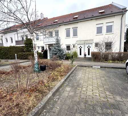 Exklusive Maisonettewohnung I Reihenhaus I Terrasse I Garten I 3 Balkone I Tiefgarage I Stellplatz