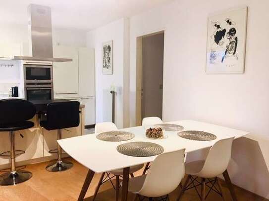 Attraktive und modernisierte 2-Raum-Wohnung mit Balkon und Einbauküche in Lüneburg