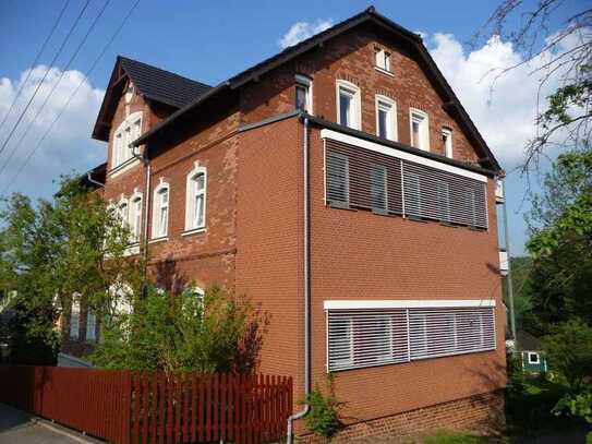 Schöne kleine 3 Raum WE mit großem Balkon und Garten