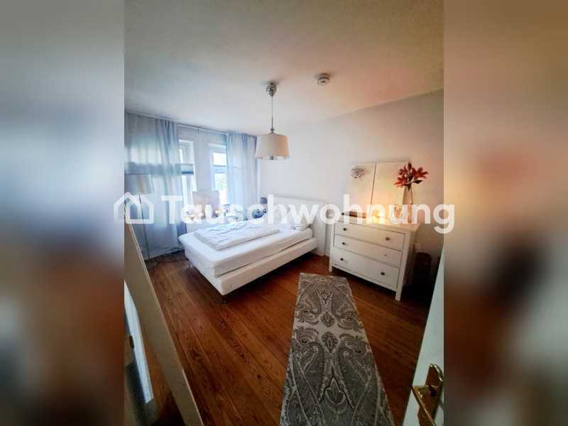 Tauschwohnung: Helle 2-Zimmer-Wohnung in Winterhude gegen 3-Zimmer Wohnung