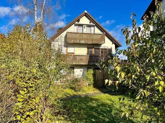 Sonnentaustraße: 2-Zimmer-Wohnung mit Balkon in gepfl. 6-Parteien-Haus in der Fasanerie