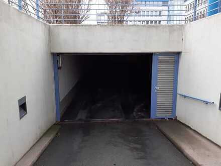Tiefgaragenstellplätze am Roten Berg 5 mit schneller Anbindung an die A71