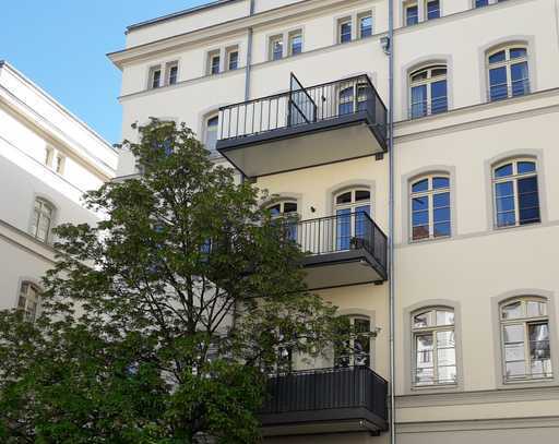 Exklusive Maisonette-Wohnung mit Terrasse, Loggia und Balkon in begehrter Innenhoflage!