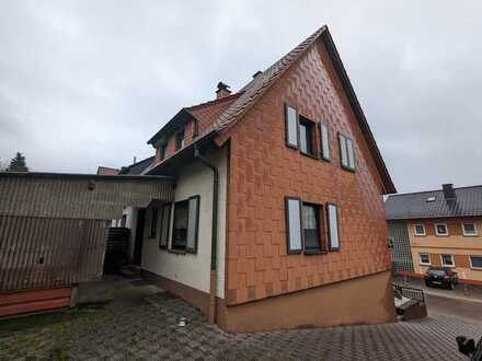 Haus sucht handwerklich begabte Familie