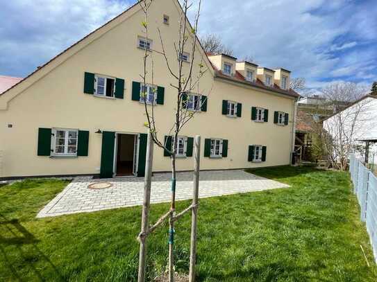 Augsburg - Inningen | 2 Zimmer Traumwohnung mit Terrasse und großem Garten