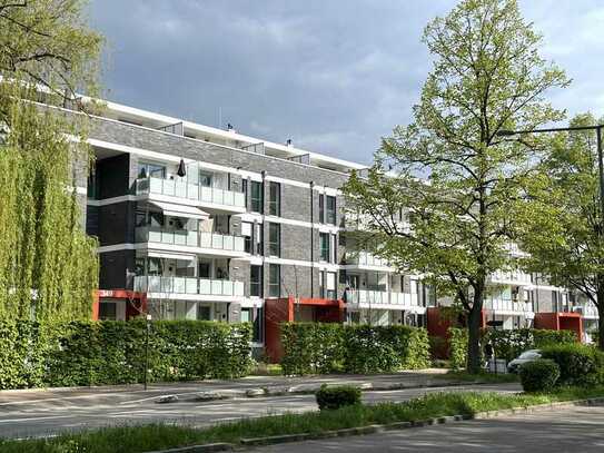 Geschmackvolle 1,5-Raum-Wohnung mit geh. Innenausstattung mit Balkon und EBK in Frankfurt am Main