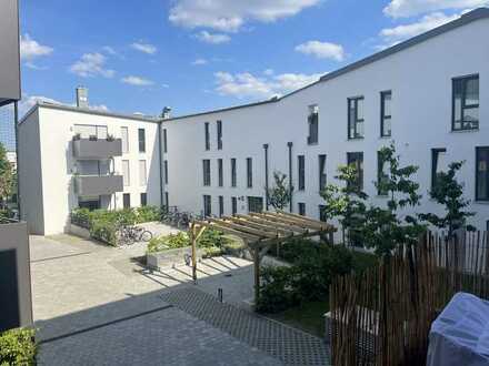 Exklusive, neuwertige 2-Zimmer-Wohnung mit Balkon und Einbauküche in Regensburg
