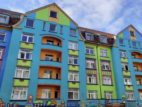 2-Zimmer-Altbauwohnung mit Einbauküche und Balkon in Hamburg Altona-Nord