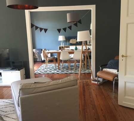 Ruheoase mitten in der Stadt! EG Wohnung mit viel Charme in historischem 3-Familienhaus