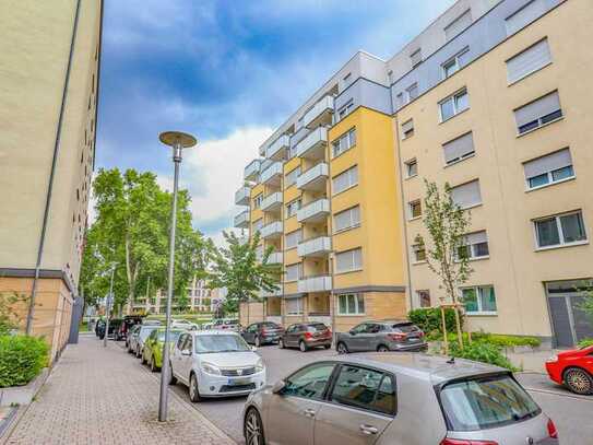 Gemütliche 2-Zi.-Dachgeschoss-Wohnung auf 64m² mit Loggia!