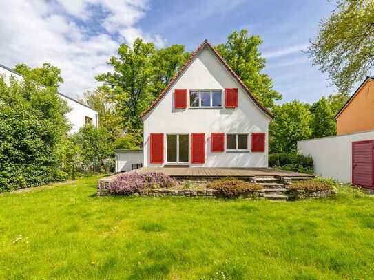 Exklusives Einfamilienhaus mit großzügigem Garten in begehrter, ruhiger Lage