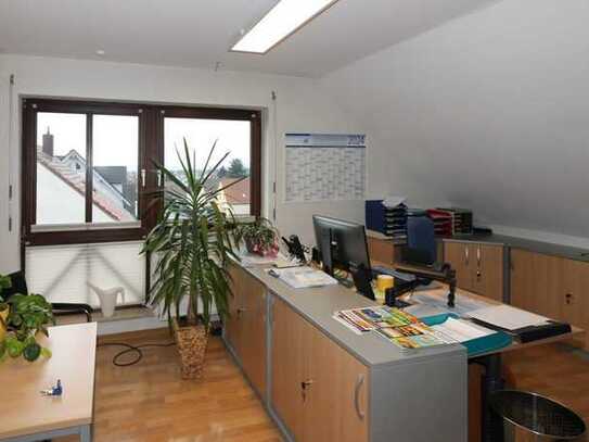 Ihr neues Büro in Künzell-Bachrain: Modern, zentral, vielseitig nutzbar