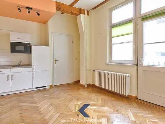 Barrierefreie 1 Zi.-Whg. mit großem Balkon, EBK u. PKW-Stellplatz!