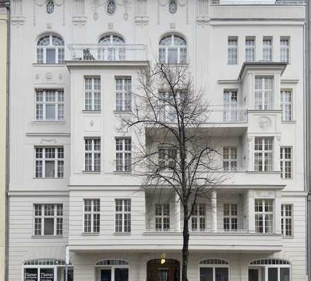 Klassizistische Belle Etage, 5 Zimmer Wohnung, Aufzug, in Berlin/Charlottenburg