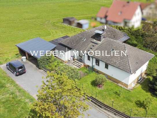 Attraktiver Bungalow mit traumhafter Lage und tollem Grundstück in Stockheim