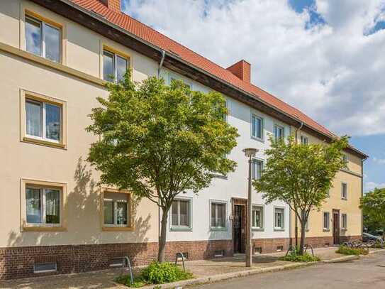 Frisch renovierte 2-Zimmer-Wohlfühlwohnung mit Dusche + Balkon