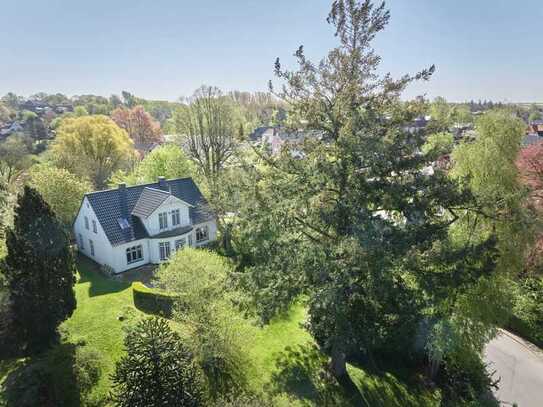 Ein Stück Glücksburger Geschichte - historisches Einfamilienhaus auf großem Grundstück!