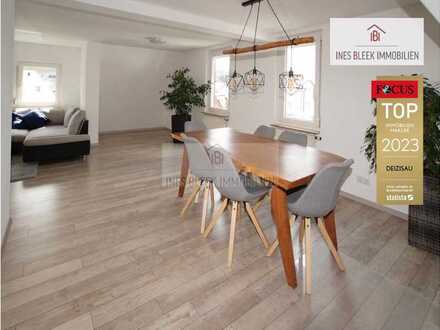 Zentrale 4-Zi.-Maisonette mit 2 TG-Stellplätzen