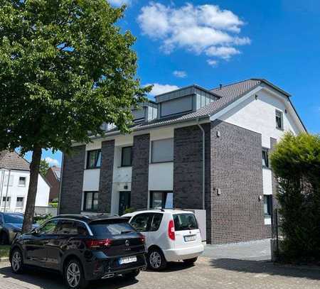 3-Zimmer-Penthouse-Wohnung mit gehobener Innenausstattung und grosser Dachterrasse in Neubau