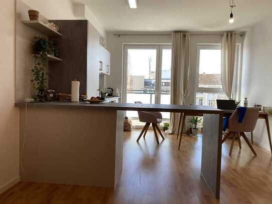 3 Zimmer Balkon-Apartment mit EBK nahe Prenzlauer Berg