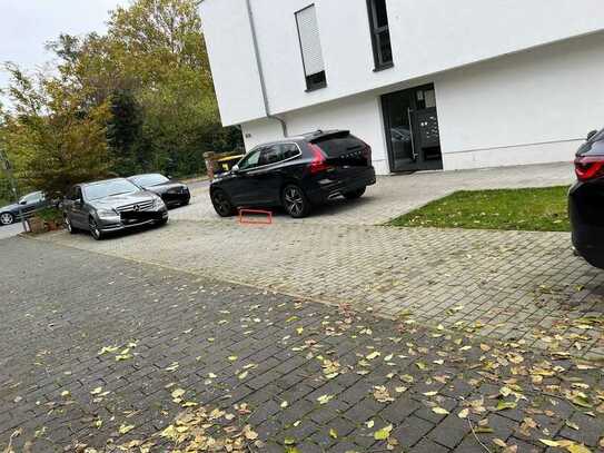 Parkplatz (Ein oder Zwei) ab sofort in Offenbach