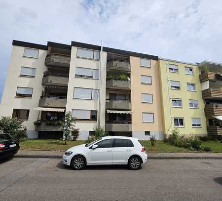 Helle 3,5-Zimmer-Wohnung mit Balkon in Walheim