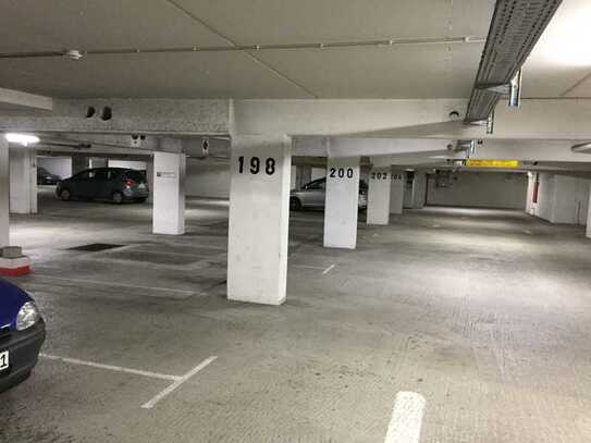 PKW Stellplatz in einer Sammelgarage in Iserlohn Zentrum zu vermieten