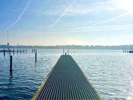 Designer Wohnung in erster Wasserlinie Am Großen Wannsee auf privatem Parkgrundstück