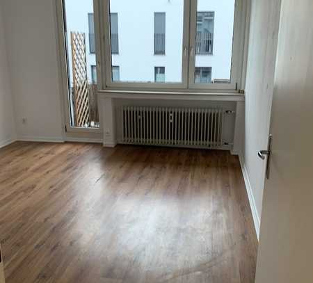 Schicke 1-Zimmerwohnung mit Balkon in ''little Tokyo''