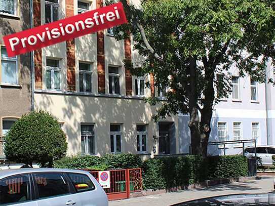 *provisionsfrei* vermietete Wohnung 1. OG mit Balkon und Kaminofen, gepflegtes 5-Familienhaus