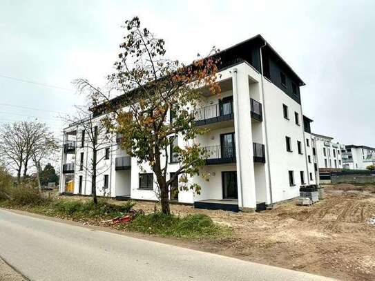 (Erstbezug) Schicke, moderne 4 Zi.-Wohnung mit Balkon und EBK in Ortsrandlage von Weyhausen