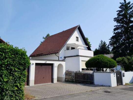 Helle 2 Zimmer Wohnung in Germering. mit ca 12 m2 großer Terasse.