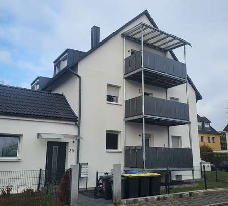 Helle 3-Zimmer-Wohnung, ruh. Wohnlage, 1.OG, Balkon, Einbauküche, neues Bad, zu vermieten