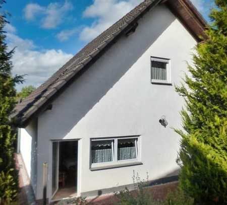 Einfamilienhaus in ländlicher Lage, zwischen Altenkirchen und Hachenburg.