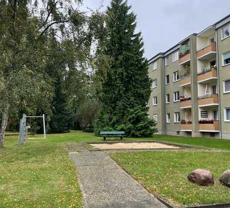 Schöne 1-Zimmer-Wohnung mit Balkon und Einbauküche in Berlin Buckow (Neukölln)