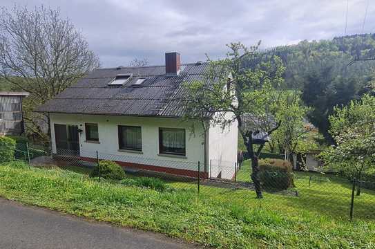 Einfamilienhaus (mit Option Einliegerwohnung) in idyllischer Lage