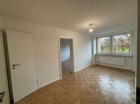 Helle 4-Zimmer-Wohnung in Neuperlach